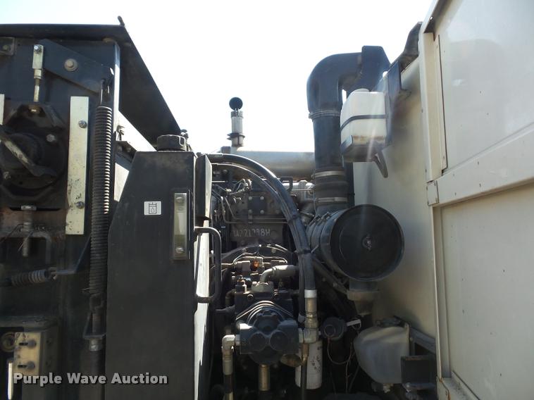 image for item DJ9645 Tennant 830 Series II street sweeper