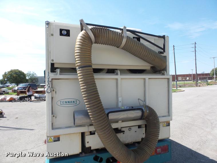 image for item DJ9645 Tennant 830 Series II street sweeper