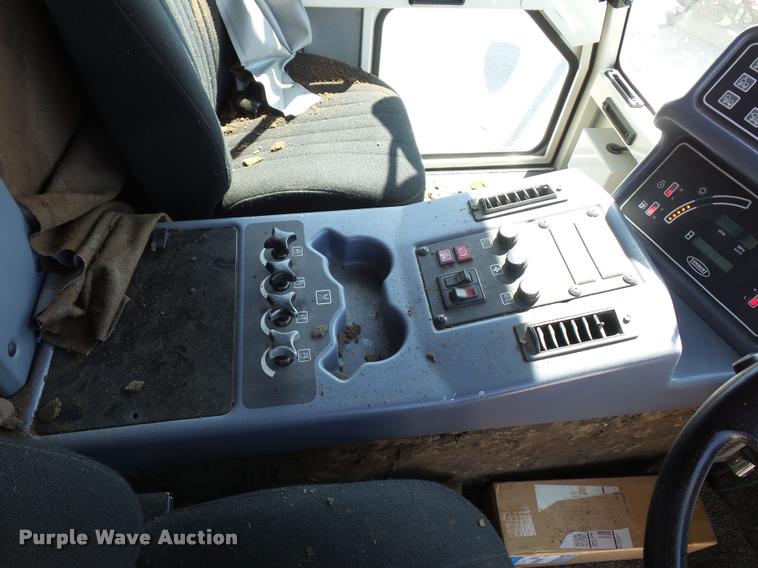 image for item DJ9645 Tennant 830 Series II street sweeper