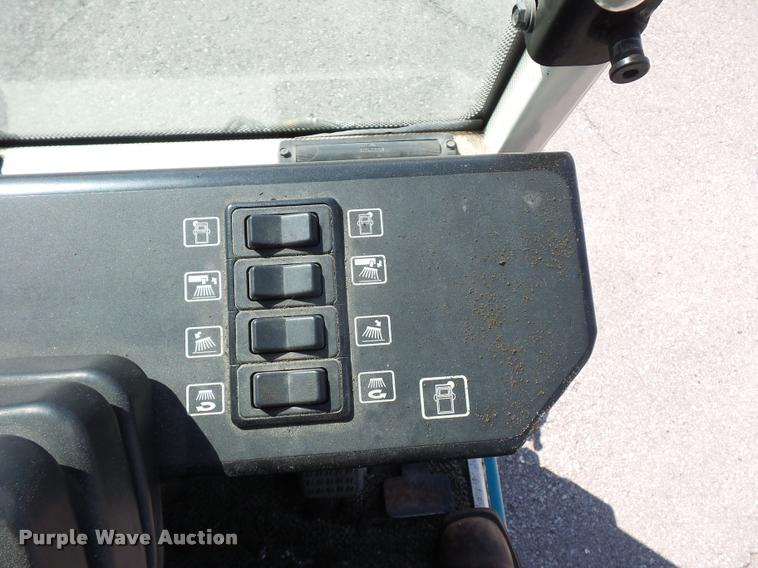 image for item DJ9645 Tennant 830 Series II street sweeper