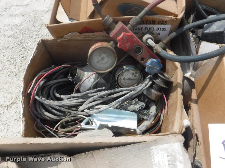 image for item DK9348 Parts and tools