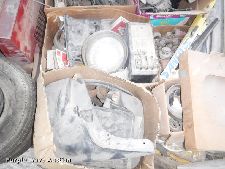 image for item DK9348 Parts and tools