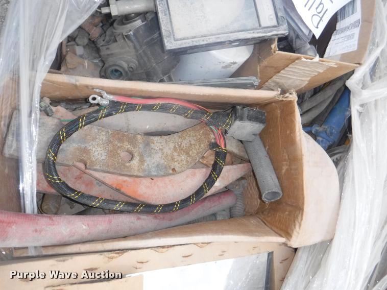 image for item DK9348 Parts and tools