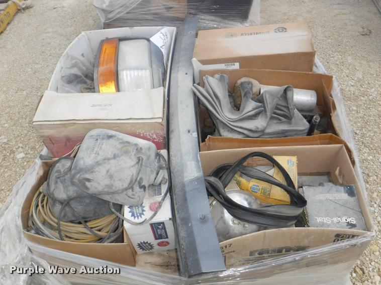 image for item DK9348 Parts and tools