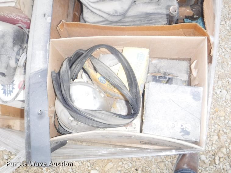 image for item DK9348 Parts and tools