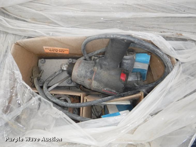 image for item DK9348 Parts and tools