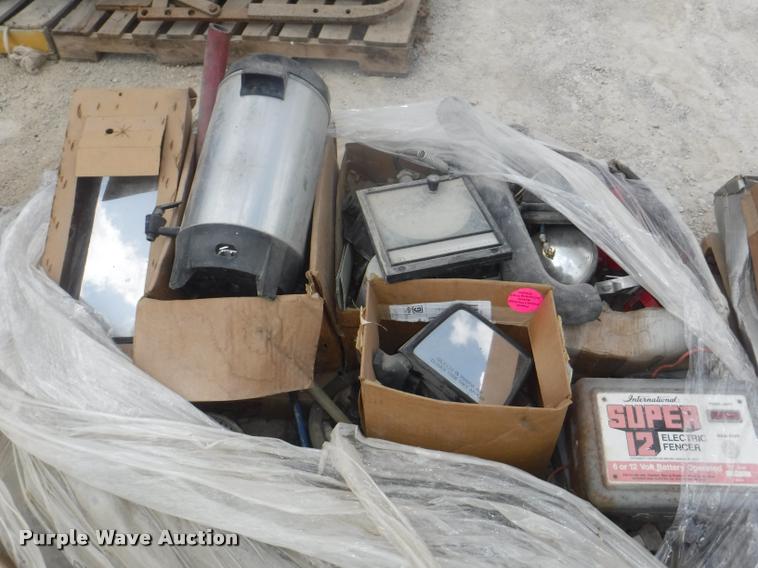 image for item DK9348 Parts and tools