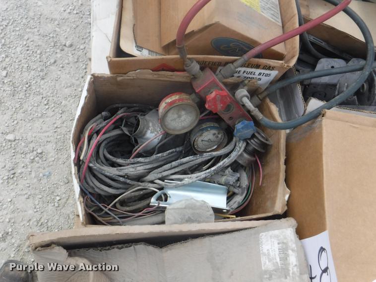 image for item DK9348 Parts and tools