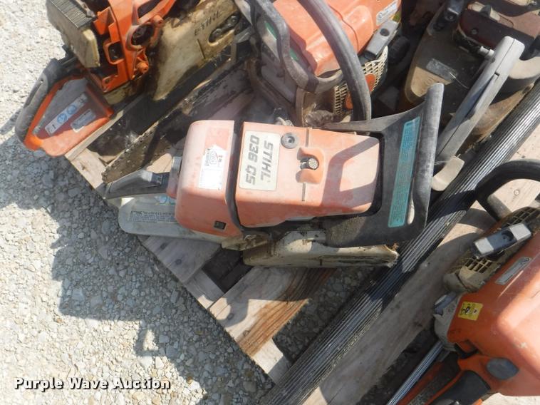 image for item DK9353 Lawn and garden equipment