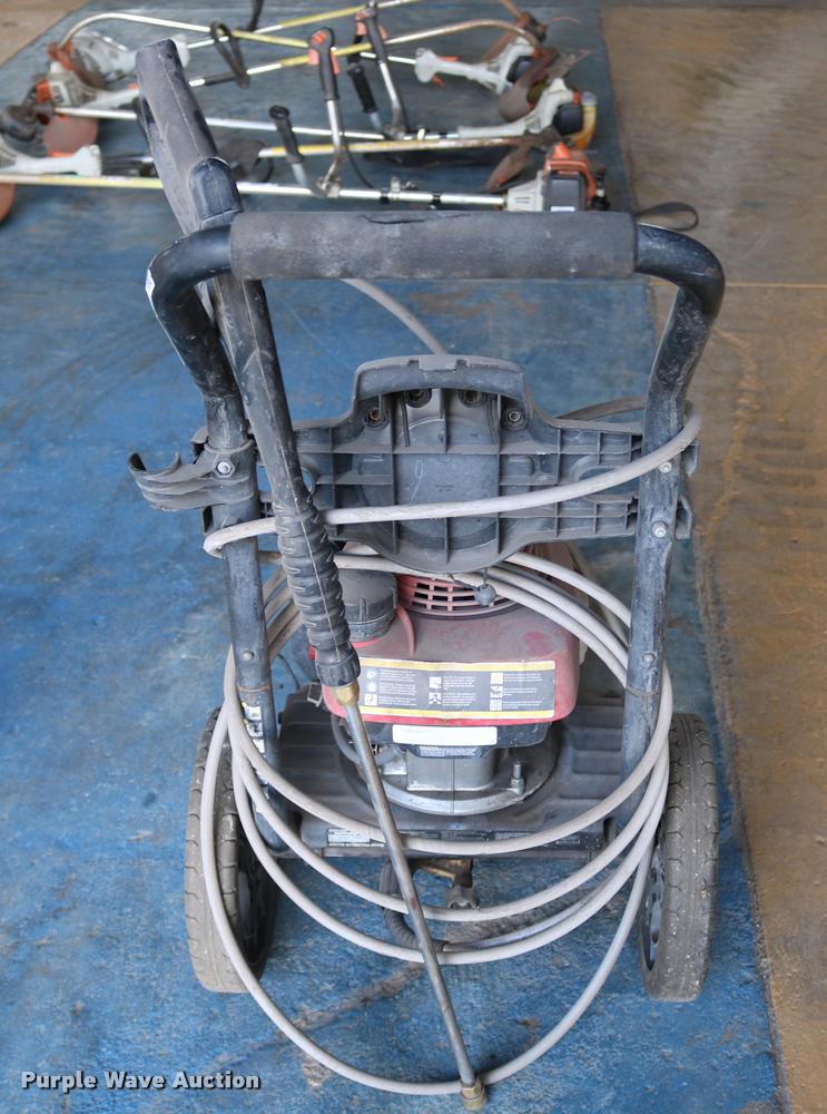 image for item DM9297 Black Max BM80913 pressure washer