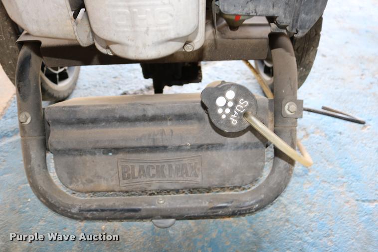 image for item DM9297 Black Max BM80913 pressure washer