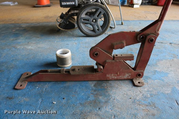 image for item DM9297 Black Max BM80913 pressure washer