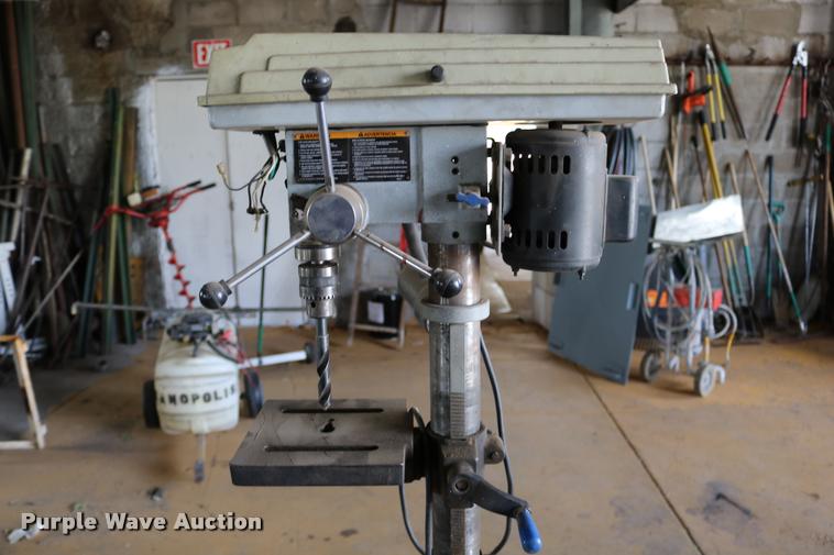 image for item DM9298 Delta DP200 shopmaster 10" drill press