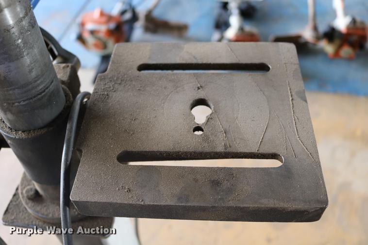 image for item DM9298 Delta DP200 shopmaster 10" drill press