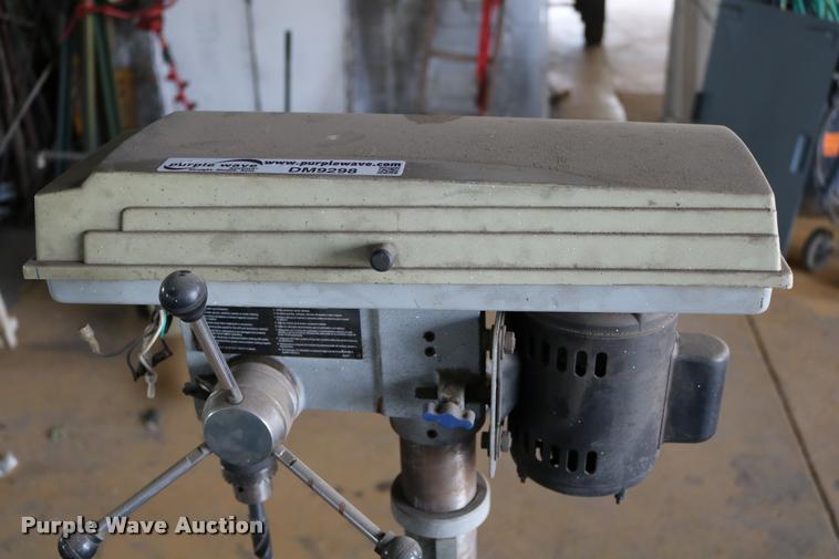 Delta DP200 shopmaster 10" drill press in Kanopolis, KS Item DM9298