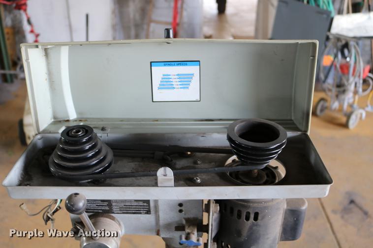 image for item DM9298 Delta DP200 shopmaster 10" drill press