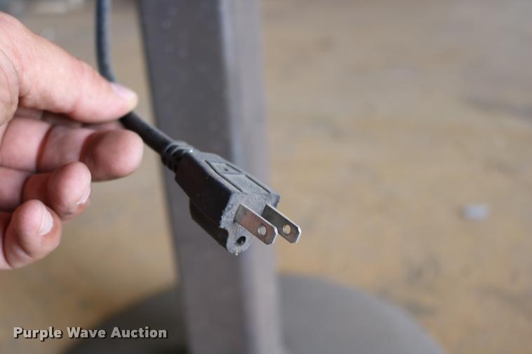 image for item DM9298 Delta DP200 shopmaster 10" drill press