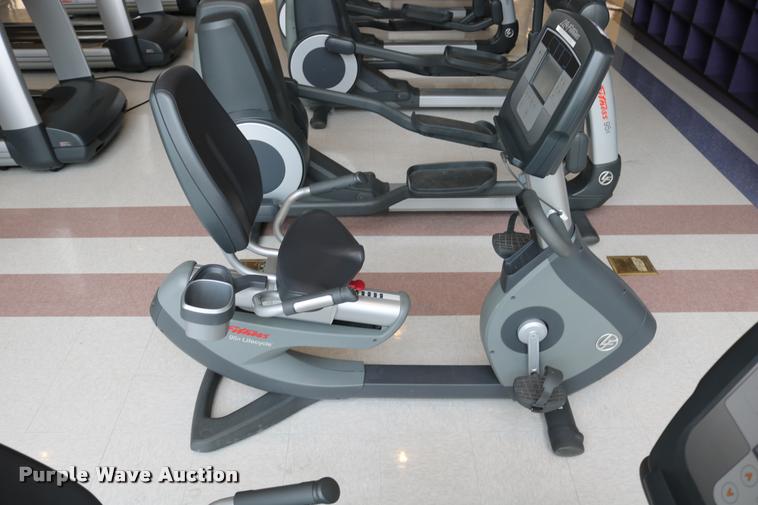 image for item DM9317 Life Fitness 95R recumbent bike
