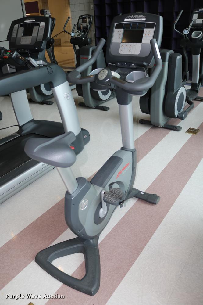 image for item DM9320 Life Fitness 95C stand up bike