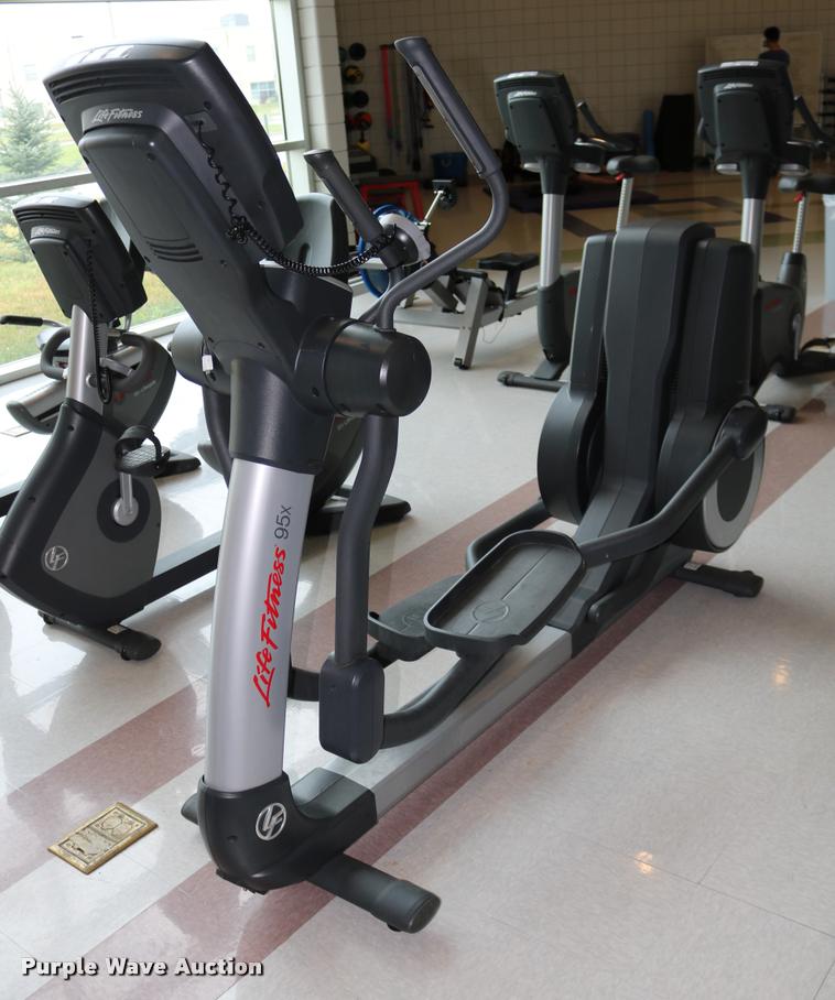 image for item DM9321 Life Fitness 95X elliptical