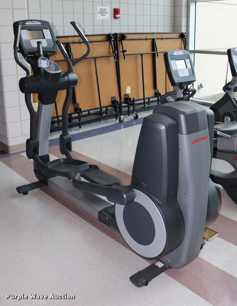 image for item DM9321 Life Fitness 95X elliptical