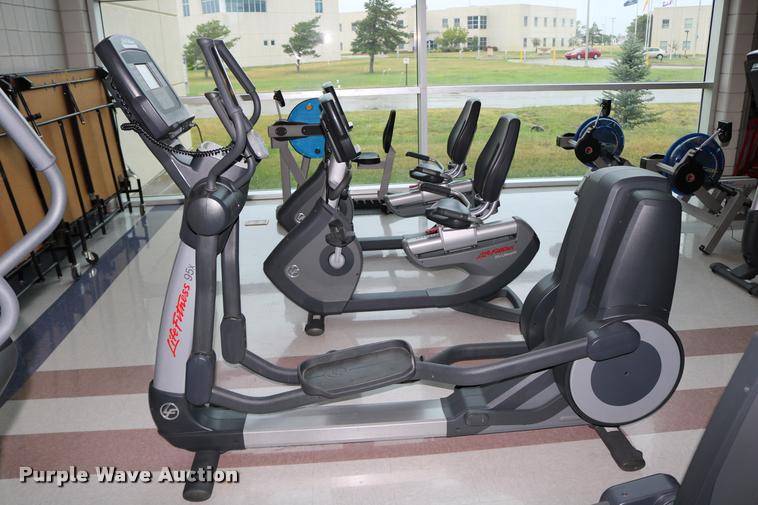 image for item DM9321 Life Fitness 95X elliptical