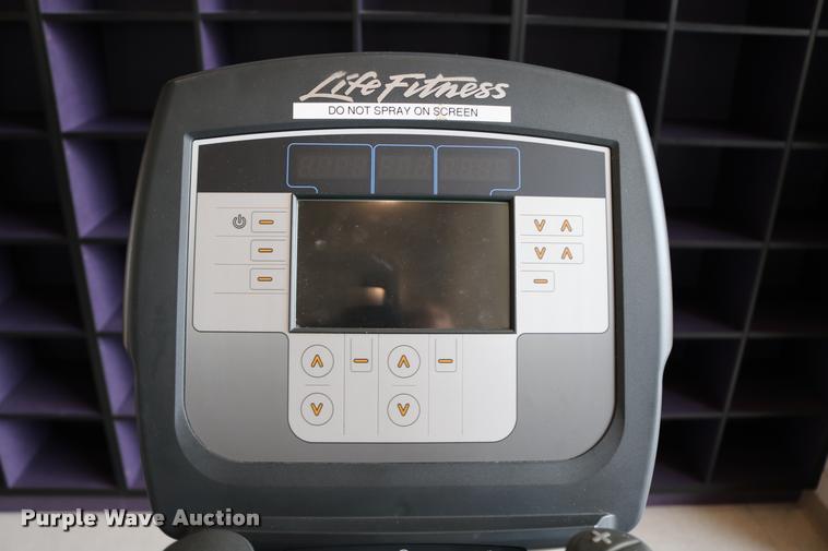 image for item DM9322 Life Fitness 95X elliptical