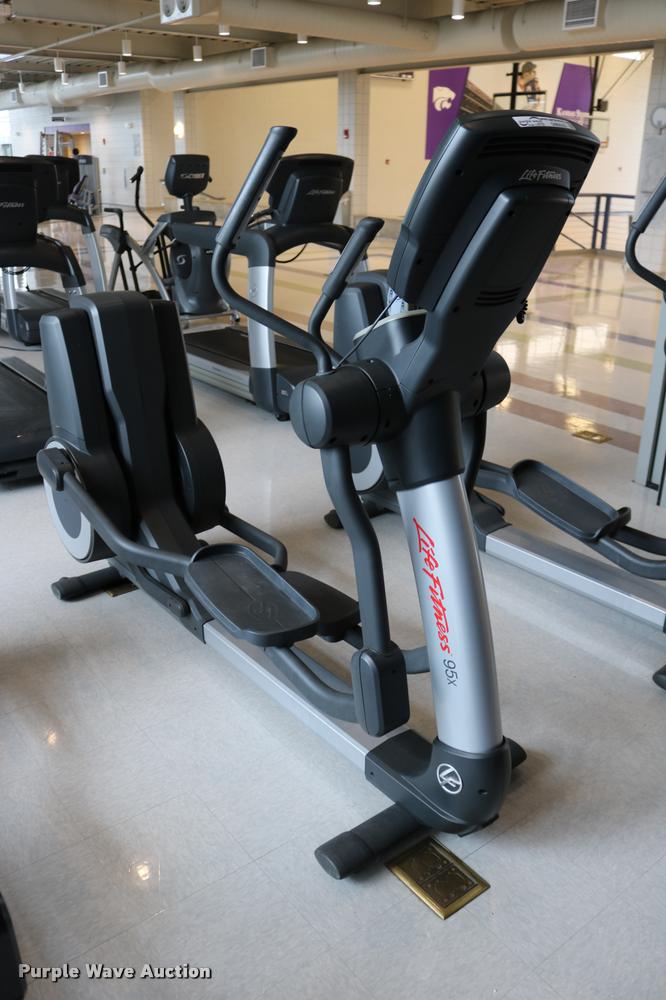 image for item DM9323 Life Fitness 95X elliptical