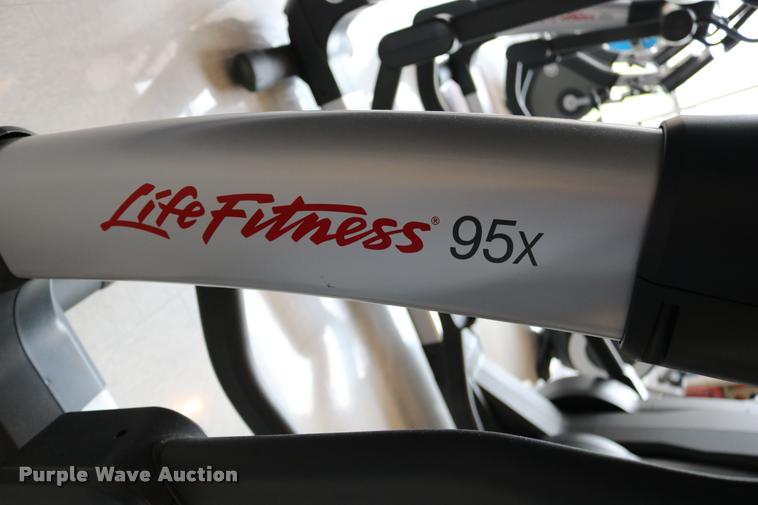 image for item DM9323 Life Fitness 95X elliptical