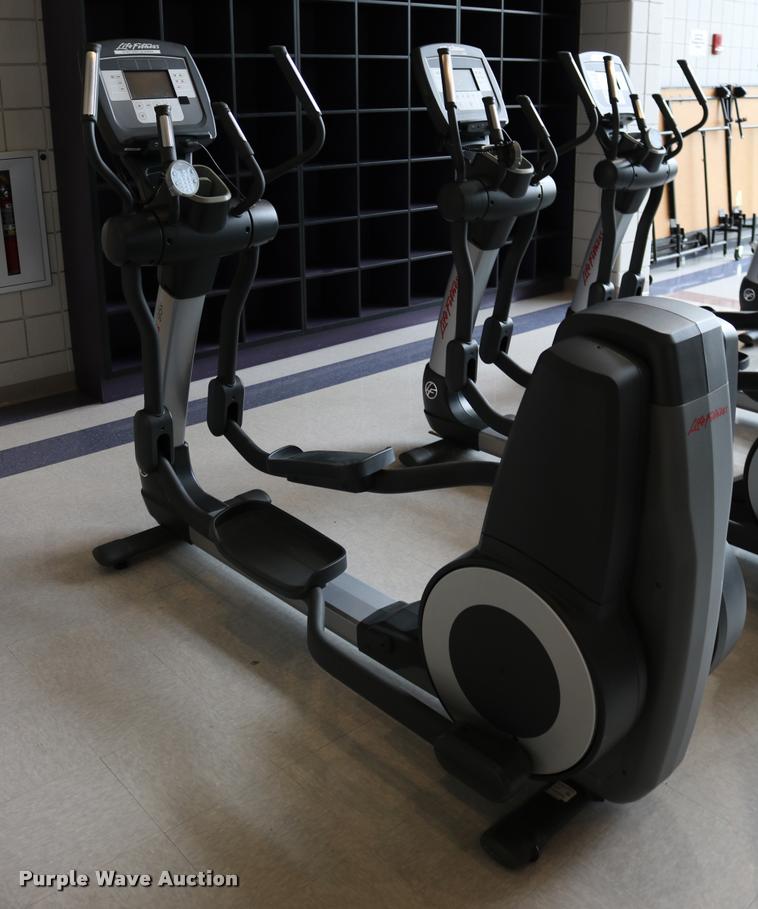 image for item DM9324 Life Fitness 95X elliptical