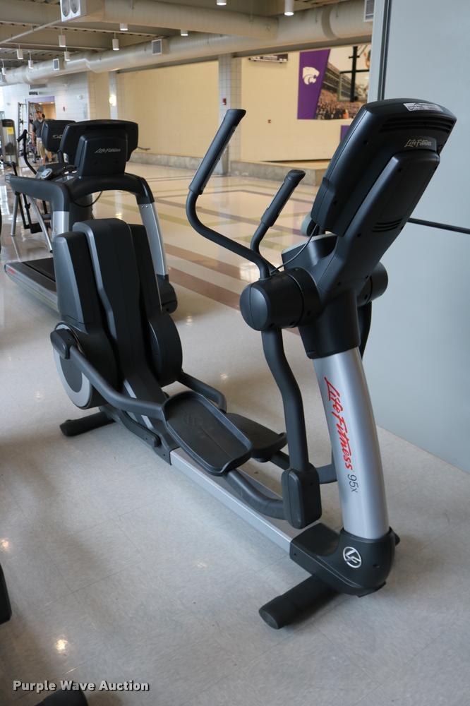 image for item DM9324 Life Fitness 95X elliptical