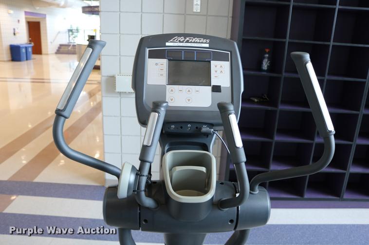 image for item DM9324 Life Fitness 95X elliptical