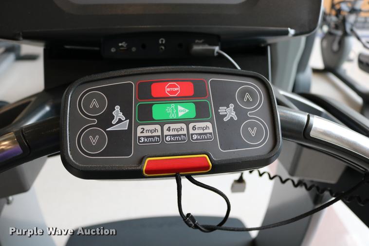 image for item DM9325 Life Fitness Flex Deck 95T treadmill