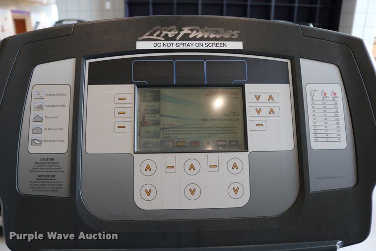 image for item DM9326 Life Fitness Flex Deck 95T treadmill
