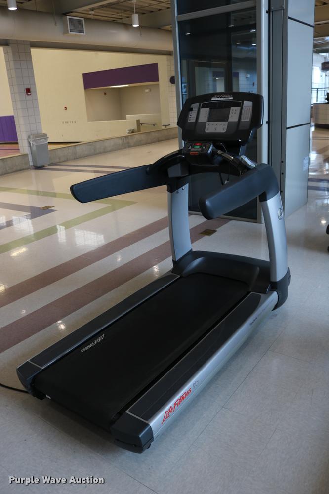 image for item DM9327 Life Fitness Flex Deck 95T treadmill