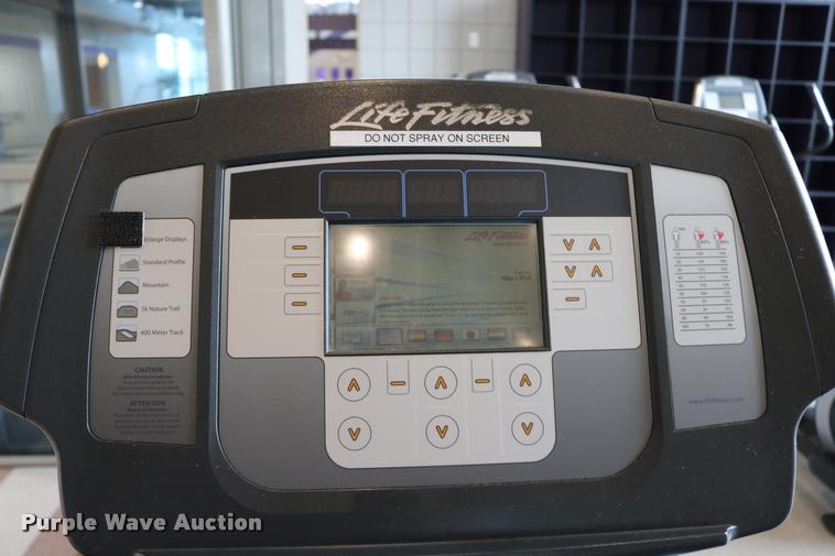 image for item DM9327 Life Fitness Flex Deck 95T treadmill