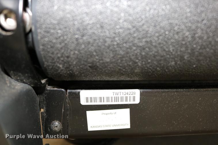 image for item DM9327 Life Fitness Flex Deck 95T treadmill