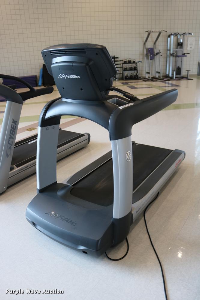 image for item DM9328 Life Fitness Flex Deck 95T treadmill