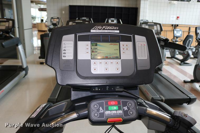 image for item DM9328 Life Fitness Flex Deck 95T treadmill