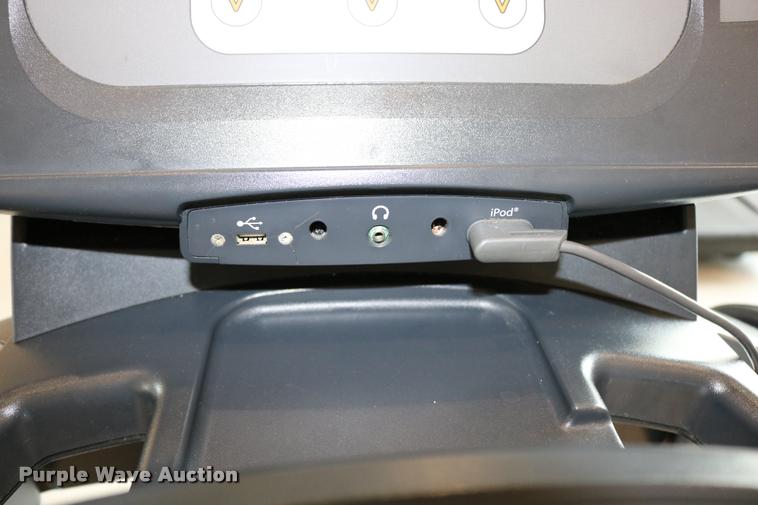 image for item DM9328 Life Fitness Flex Deck 95T treadmill