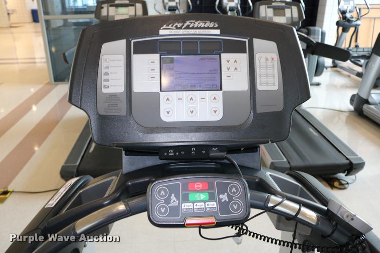 image for item DM9329 Life Fitness Flex Deck 95T treadmill