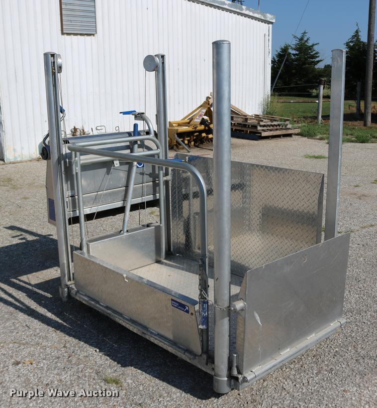 image for item DM9345 Adaptive Engineering LTD Mobilift wheelchair lift