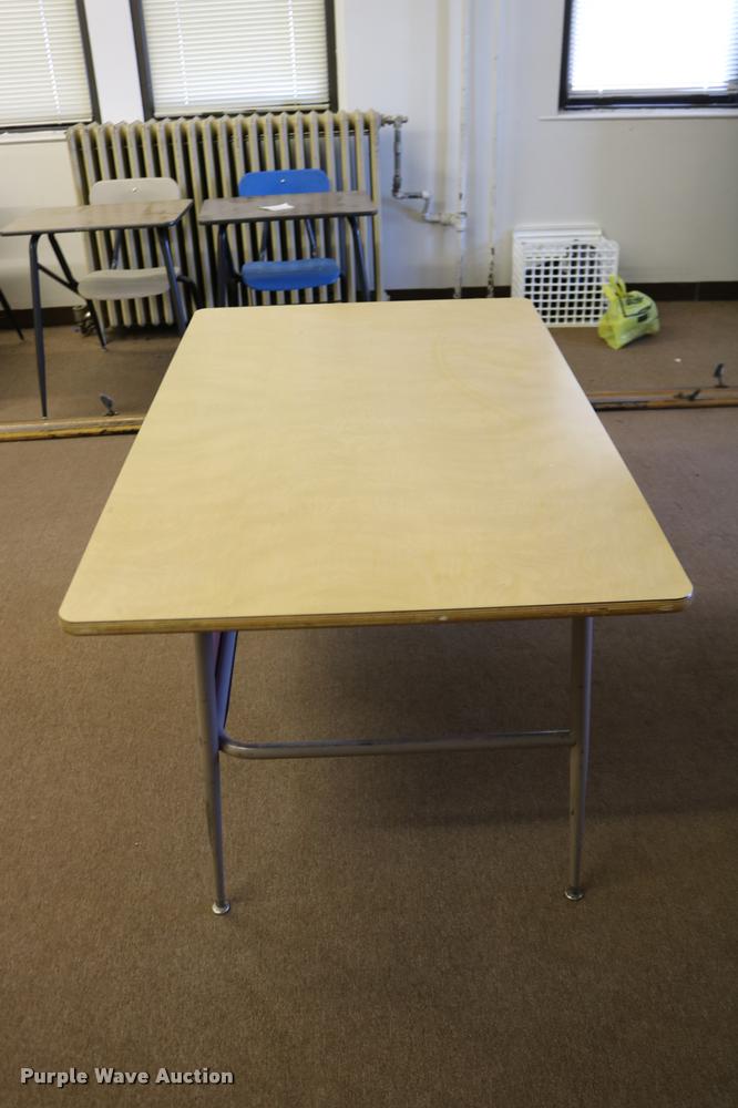 image for item DM9361 (2) desks