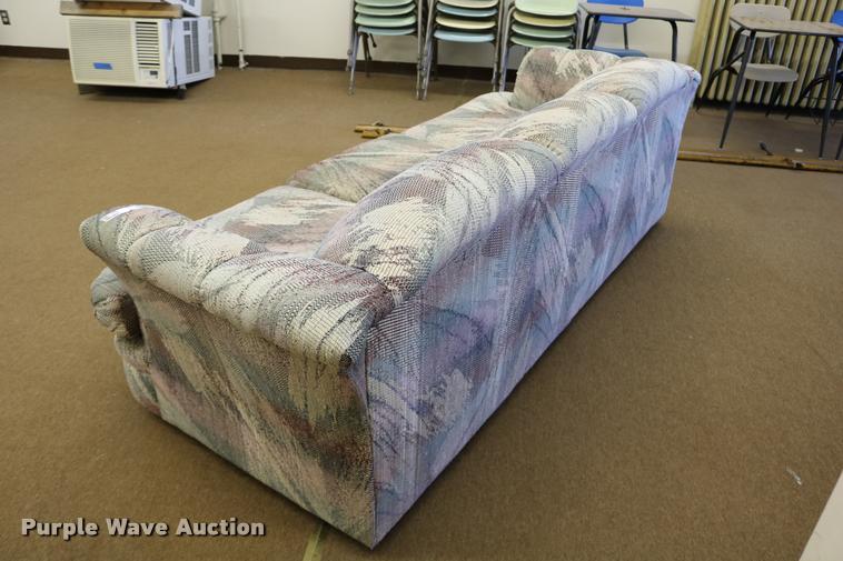 image for item DM9362 Couch