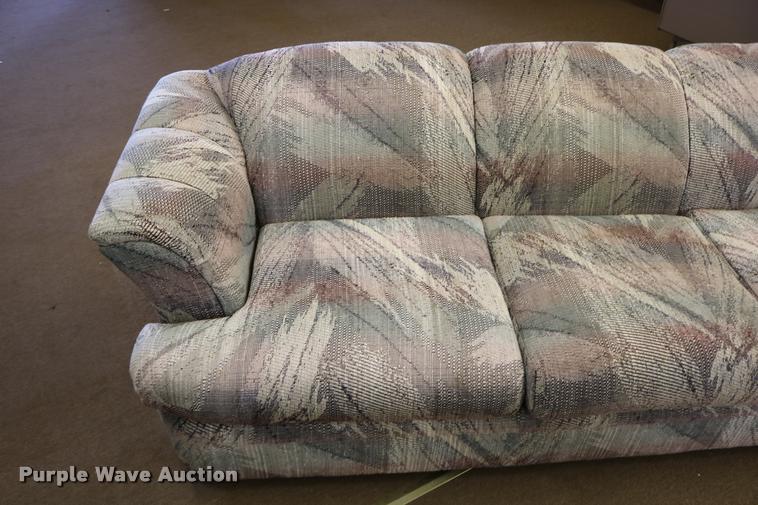 image for item DM9362 Couch