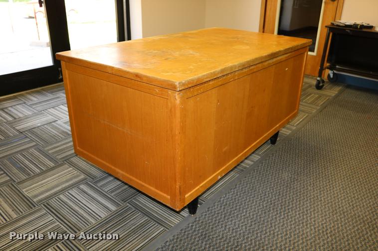 image for item DM9363 Desk