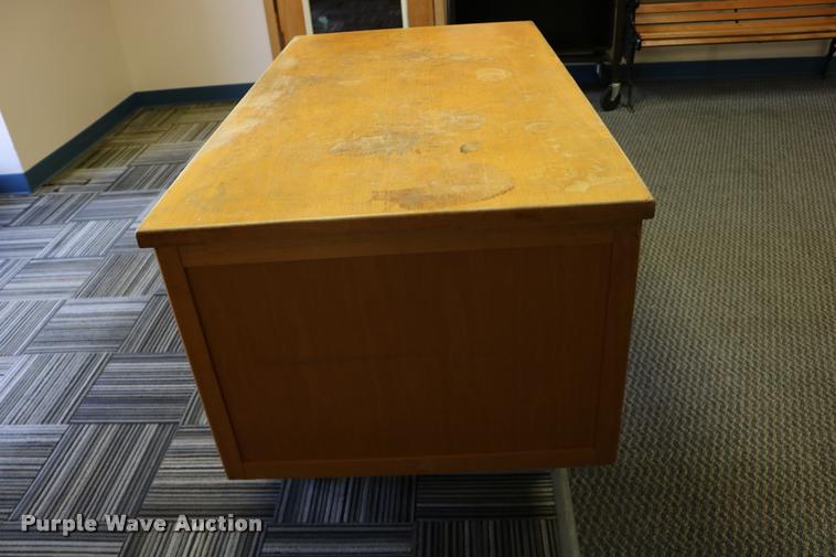 image for item DM9363 Desk