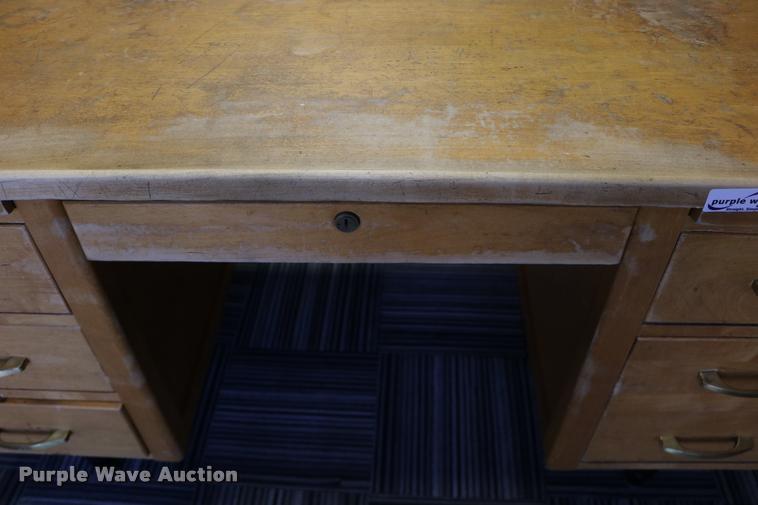 image for item DM9363 Desk