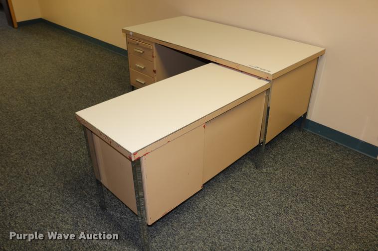 image for item DM9364 Desk