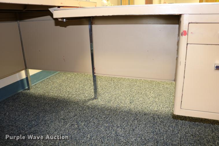 image for item DM9364 Desk